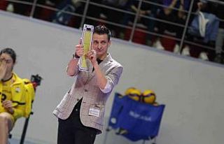 VakıfBank galibiyet serisini sürdürdü