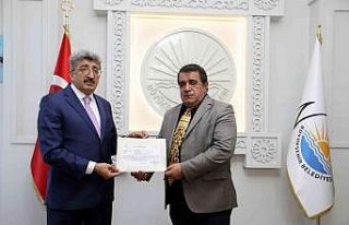 Vali Bilmez’den itfaiyecilere teşekkür belgesi