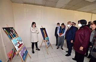 Vali Karaloğlu, engelli öğrencilerle bir araya...