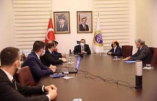 Vali’den ‘pandemi bitmedi’ uyarısı