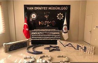 Van’da 1 ayda 1 tondan fazla uyuşturucu ele geçirildi
