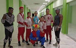 Van’da sirk gösterisi