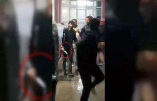 Yabancı uyruklu iki grubun sopa, şemsiye ve bıçaklı...