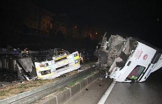 Yağışlı havada kontrolden çıkan tırın kupası...