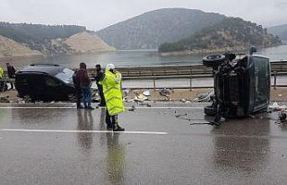Yağmur nedeniyle kayganlaşan yolda kaza: 1 ölü