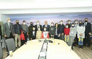 Yarışmalarda dereceye giren öğrenciler ödüllendirildi