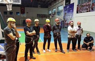 Yeni dağcılar eğitimlere başladı