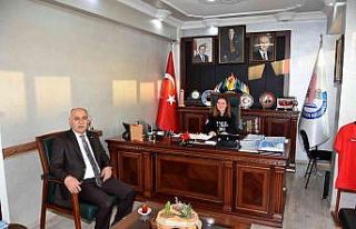 Yenişehir’e liseli başkan