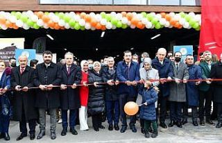 Yeşilyurt’ta pazar yeri dualarla hizmete açıldı