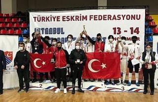 Yıldız eskrimciler fırtına gibi