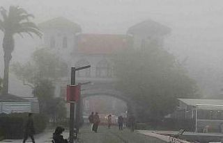 Yoğun sis Bandırma’da etkili oluyor