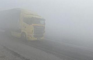 Yoğun sis nedeniyle görüş mesafesi 1 metreye kadar...