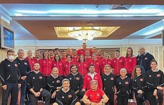 Yüzme milli takımı Avrupa Kısa Kulvar Yüzme Şampiyonası’nda...