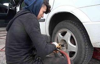 Zorunlu uygulama öncesi oto lastikçilerinde yoğunluk