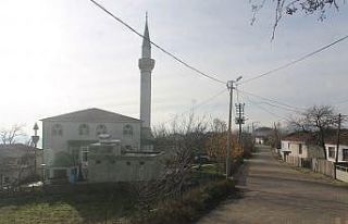 135 yıllık cami ve minareye sahip çıkıyorlar