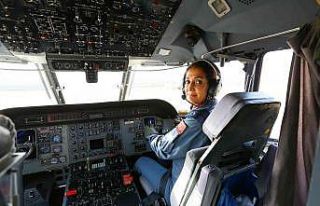 15 tonluk CASA uçağını kanatlandıran kadın pilot:...