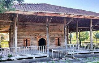 200 yıllık ahşap çivisiz camiye restorasyon