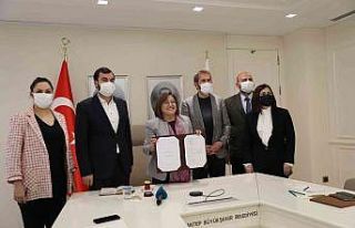 27 megavatlık güneş enerjisi santrali için resmi...