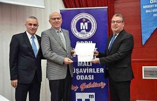 30 yılını dolduran mali müşavirlere onur belgesi