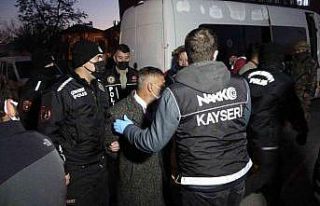 350 polisin katıldığı operasyonda yakalanan 3...