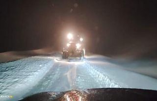 3 bin rakımlı Karapet’te mahsur kalan vatandaşlar...