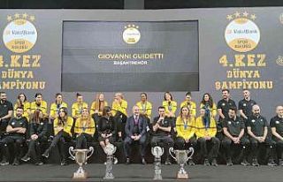 4. kez Dünya Şampiyonu olan VakıfBank, medyayla...