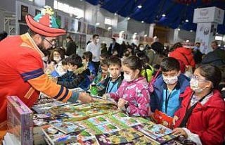 5. Kitap Fuarı kapılarını açtı