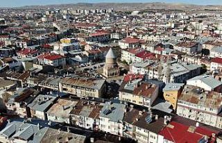 6 asırlık tarihi yapı dökülmeye yüz tuttu