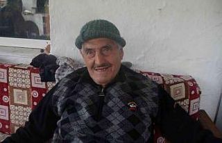 82 yaşındaki Fedai amca yanan ormanlar için şiir...