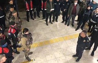 900 polis ile "Şehit Polis Memuru Abdülkadir...