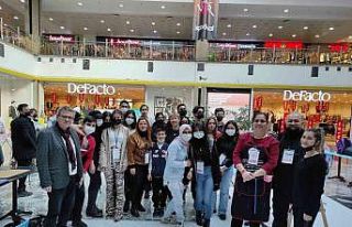 Ada Ülkesi Sanatçıları yılın son etkinliğini...