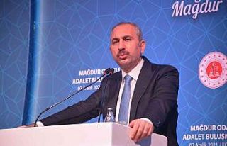 Adalet Bakanı Gül: “İnsanlar kendi çocuğunu...