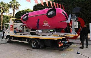 Adana’da emniyet kemeri takmayanlara ceza yerine...