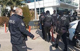 Adıyaman Adliyesinde bıçaklı ve sopalı kavga