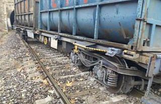 Adıyaman’da yük treni raydan çıktı