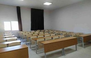 ADÜ Çine MYO’da Albay Mehmet Şefik Aker Derslikleri...