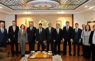 ADÜ Rektörü Aldemir, MHP heyetini ağırladı