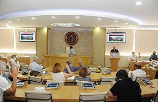 ADVAK’tan 30 öğrenciye burs