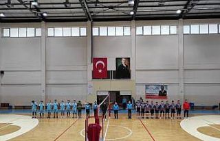 Afyonkarahisar’ın sevilen voleybol hakemi yaşam...
