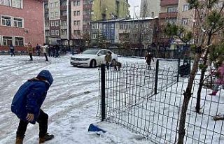 Ağrı beyaza büründü, karın tadını çocuklar...
