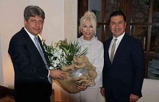 Ajda Pekkan’dan Bodrum’a tam destek