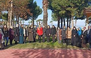 AK Kadınlar Aliağa’nın kadın muhtarlarıyla...