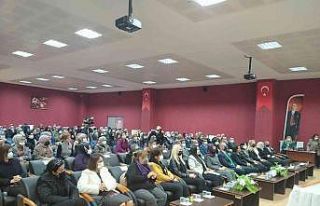 AK Parti Kütahya İl Kadın Kolları’ndan “Kadın...