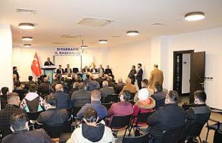 AK Parti’ye Diyarbakır’da katılımlar sürüyor