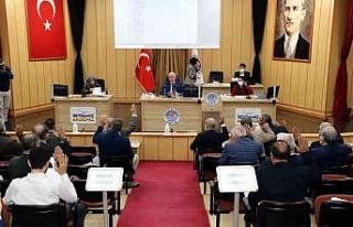 Akdeniz Belediye Meclisi, Gültak başkanlığında...