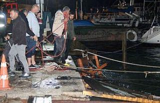 Akyaka’da lodos tekne batırdı