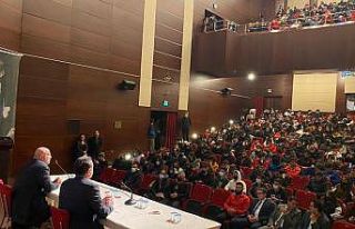 Alanyaspor Başkanı Çavuşoğlu, koşan adama misafir...