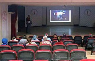 Altıntaş’ta “En İyi Narkotik Polisi Anne”...