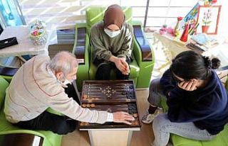 Alzaymır hastalarına üniversiteli desteği