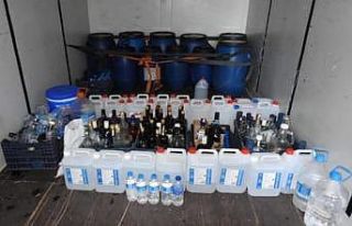 Amasya’da 500 litre sahte içki ele geçirildi,...